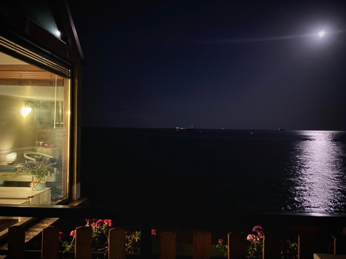 Hemingway Rooms In Happy Beach Varna Dış mekan fotoğraf