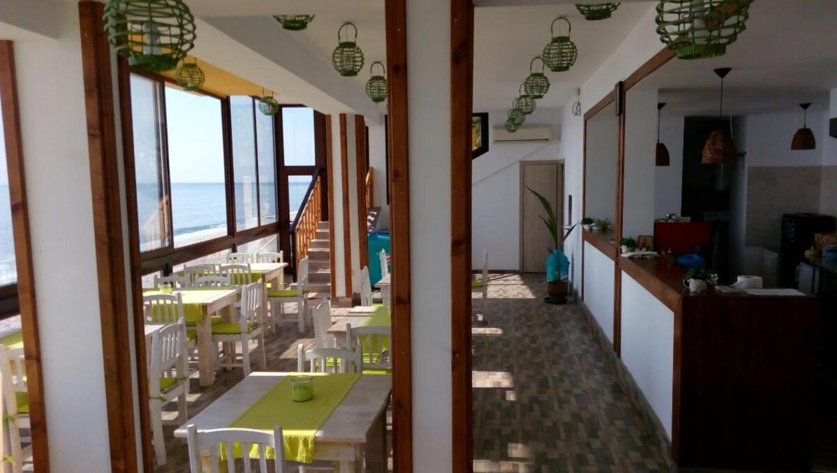 Hemingway Rooms In Happy Beach Varna Dış mekan fotoğraf