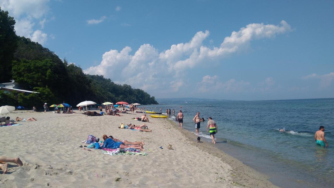Hemingway Rooms In Happy Beach Varna Dış mekan fotoğraf