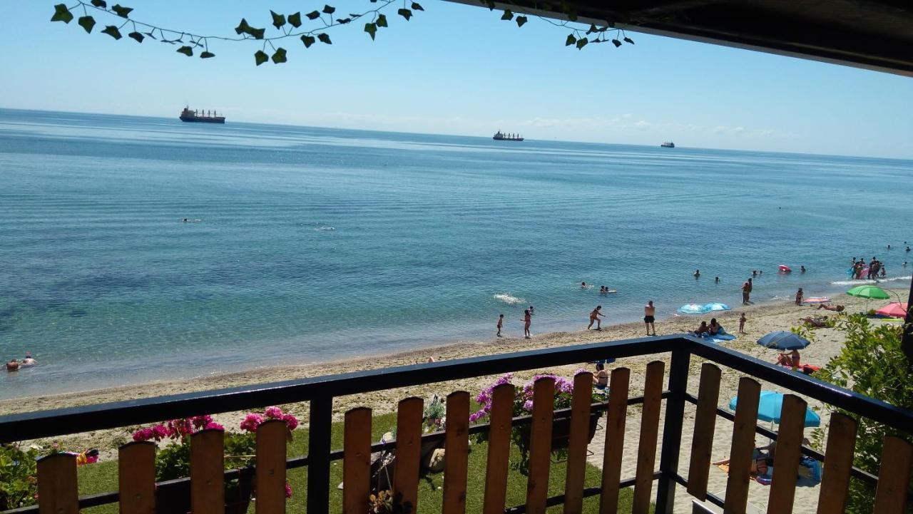 Hemingway Rooms In Happy Beach Varna Dış mekan fotoğraf