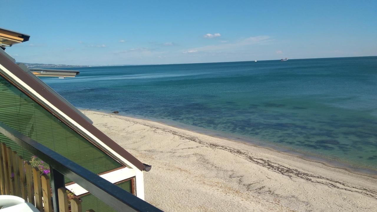 Hemingway Rooms In Happy Beach Varna Dış mekan fotoğraf