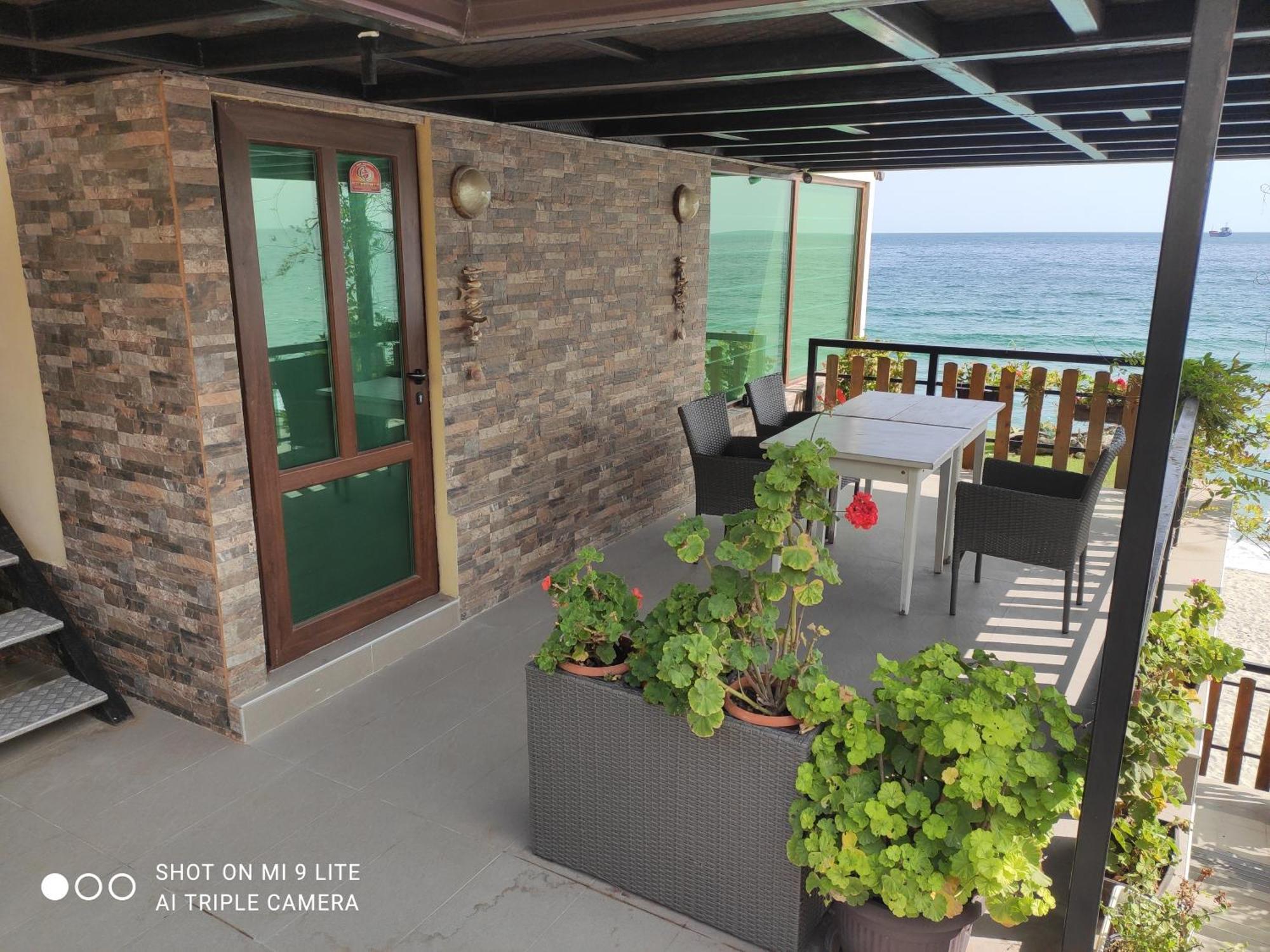 Hemingway Rooms In Happy Beach Varna Dış mekan fotoğraf