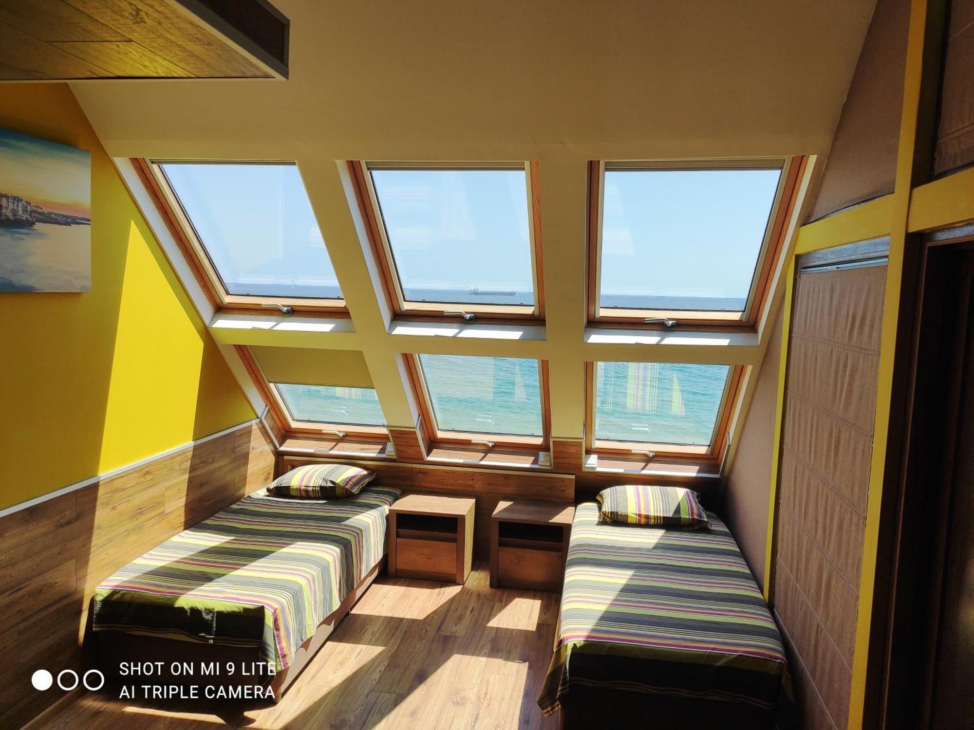 Hemingway Rooms In Happy Beach Varna Dış mekan fotoğraf