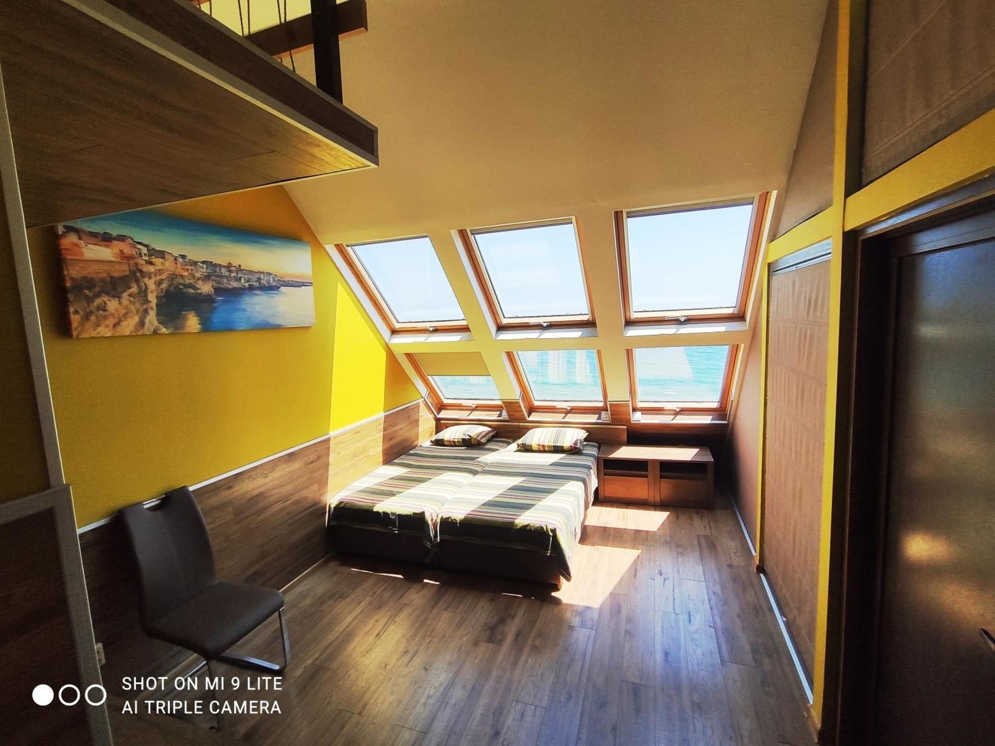 Hemingway Rooms In Happy Beach Varna Dış mekan fotoğraf