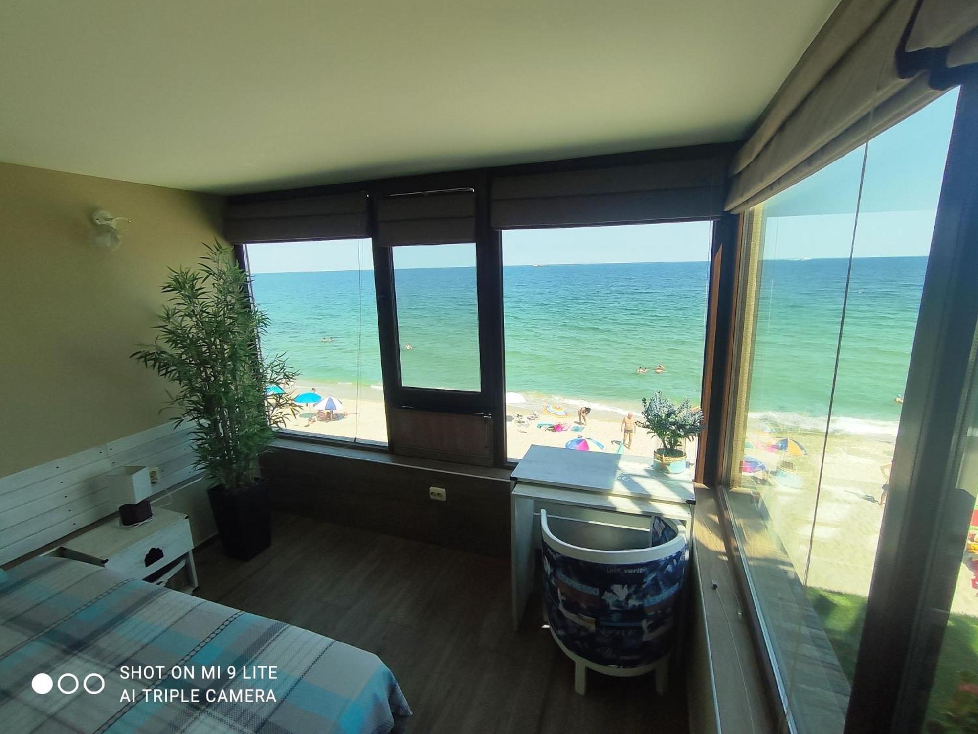 Hemingway Rooms In Happy Beach Varna Dış mekan fotoğraf
