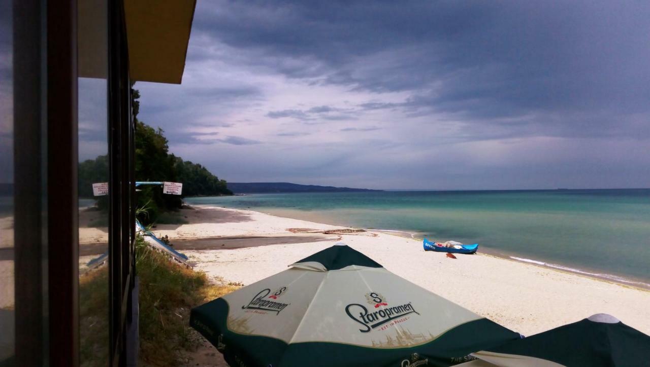 Hemingway Rooms In Happy Beach Varna Dış mekan fotoğraf